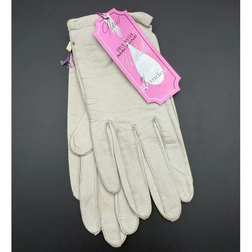 Vintage Grandoe White Leather Gloves Pearl Snap Deadstock NOS Size 6.5 NWT